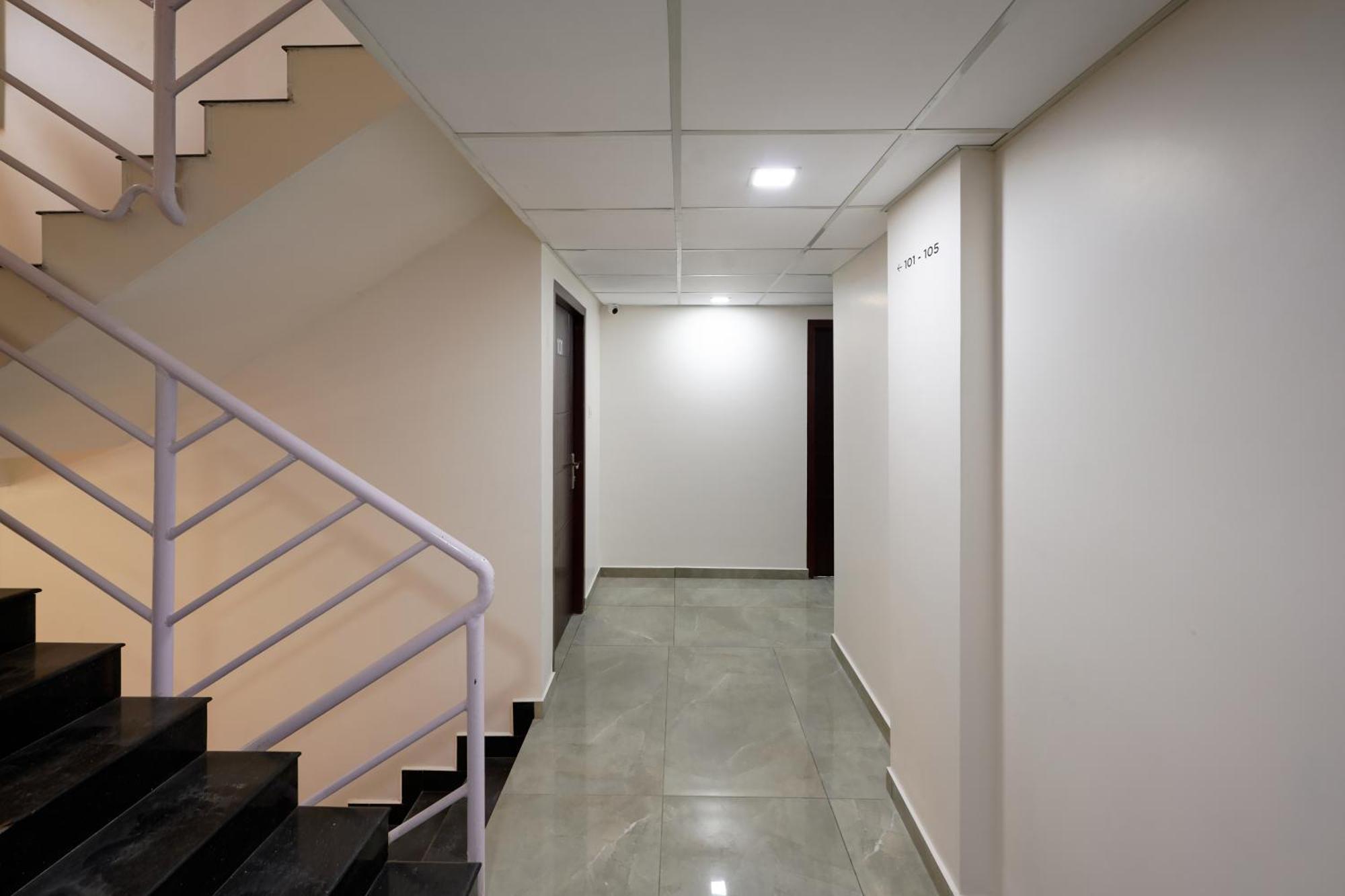 Reach Inn Kochi Екстериор снимка